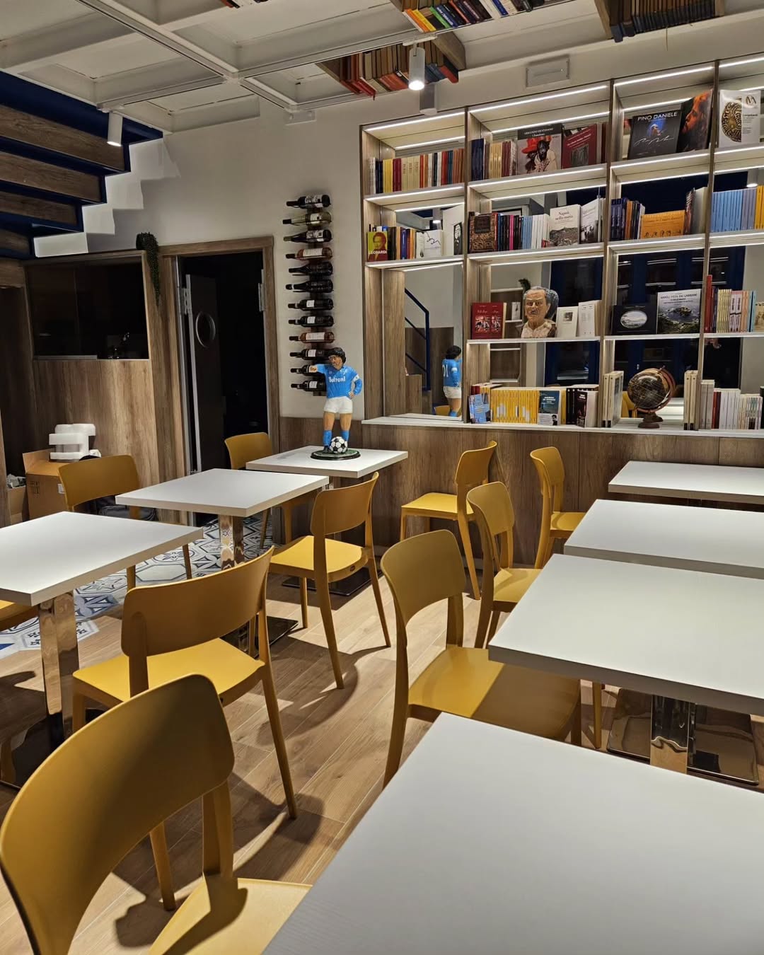 Libro-Pizzeria ai Quartieri Spagnoli